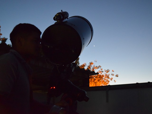 La Luna y Saturno podrán ver en agosto desde el Observatorio de la UTN