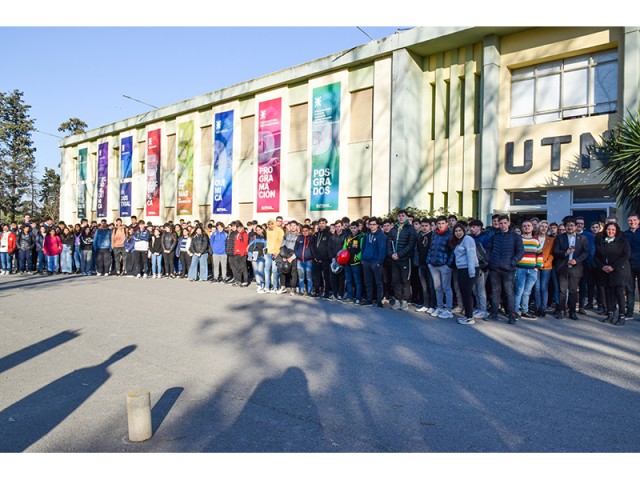 Con unos 300 inscriptos, comenzó el Seminario Universitario en UTN San Francisco